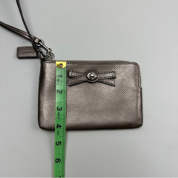 Coach leather wristlet - Picture 11 of 14